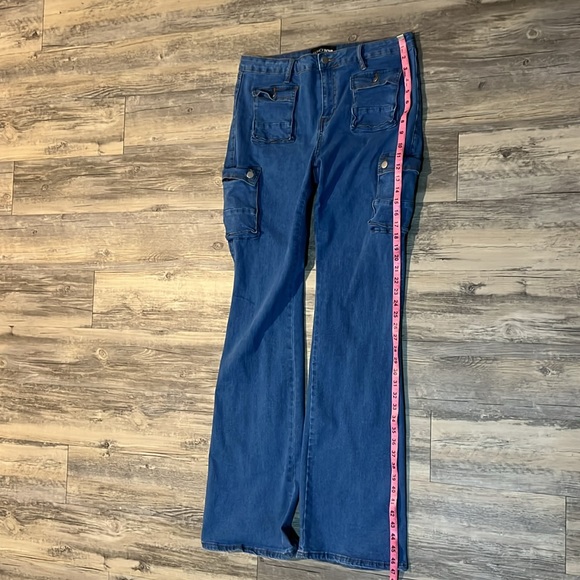 Fashion Nova Stretch, low rise jeans size 15 tall (like new) - Picture 3 of 5